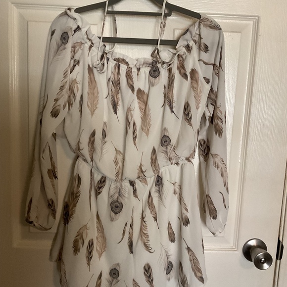🪶NWT Altar’d State Ivory/Brown Feather 🪶 Romper 🪶 - Picture 7 of 8